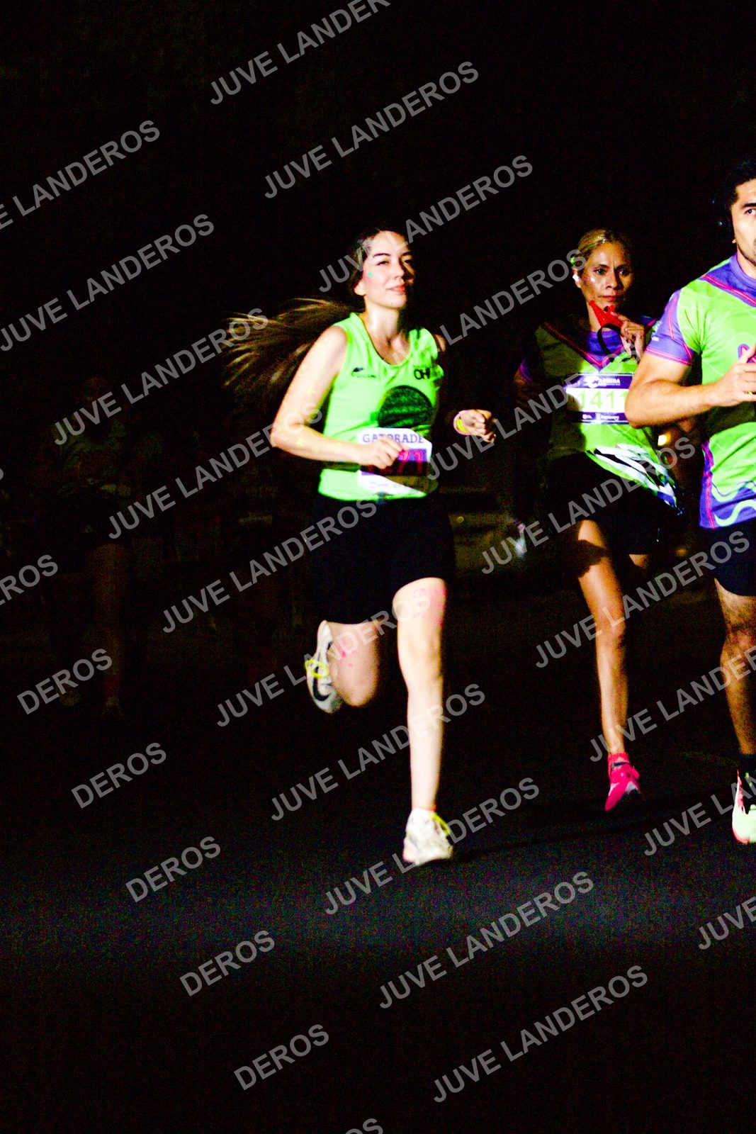 Foto de la Carrera Neón 2026 (Serial Corramos Zapopan) en Parque de las Niñas y los Niños, Blvd. Panamericano 430, Zapopan a las 20:12