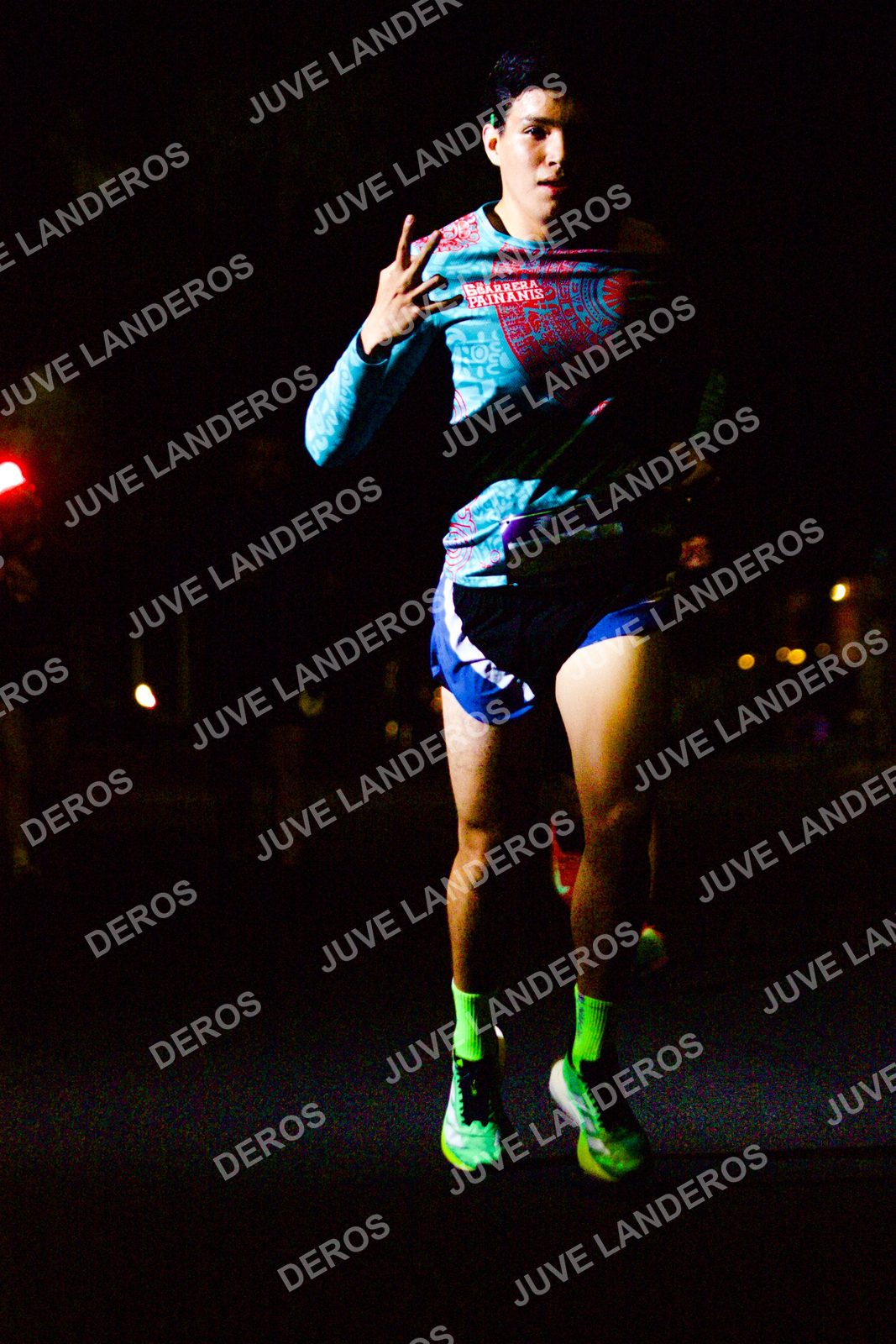Foto de la Carrera Neón 2026 (Serial Corramos Zapopan) en Parque de las Niñas y los Niños, Blvd. Panamericano 430, Zapopan a las 20:08