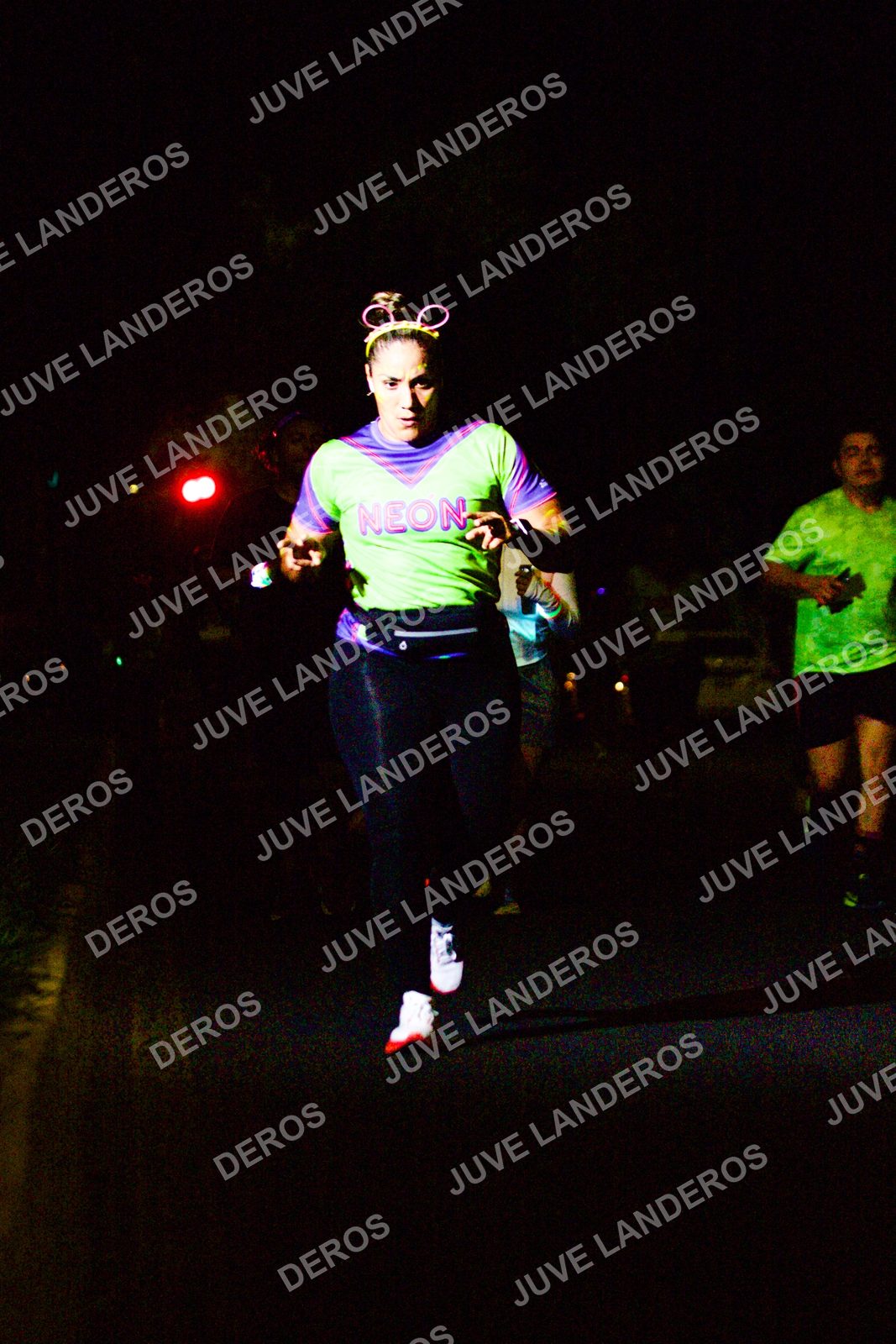 Foto de la Carrera Neón 2026 (Serial Corramos Zapopan) en Parque de las Niñas y los Niños, Blvd. Panamericano 430, Zapopan a las 20:14