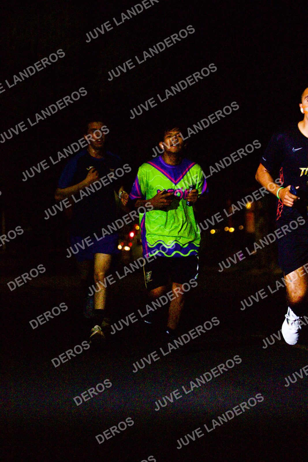 Foto de la Carrera Neón 2026 (Serial Corramos Zapopan) en Parque de las Niñas y los Niños, Blvd. Panamericano 430, Zapopan a las 20:09