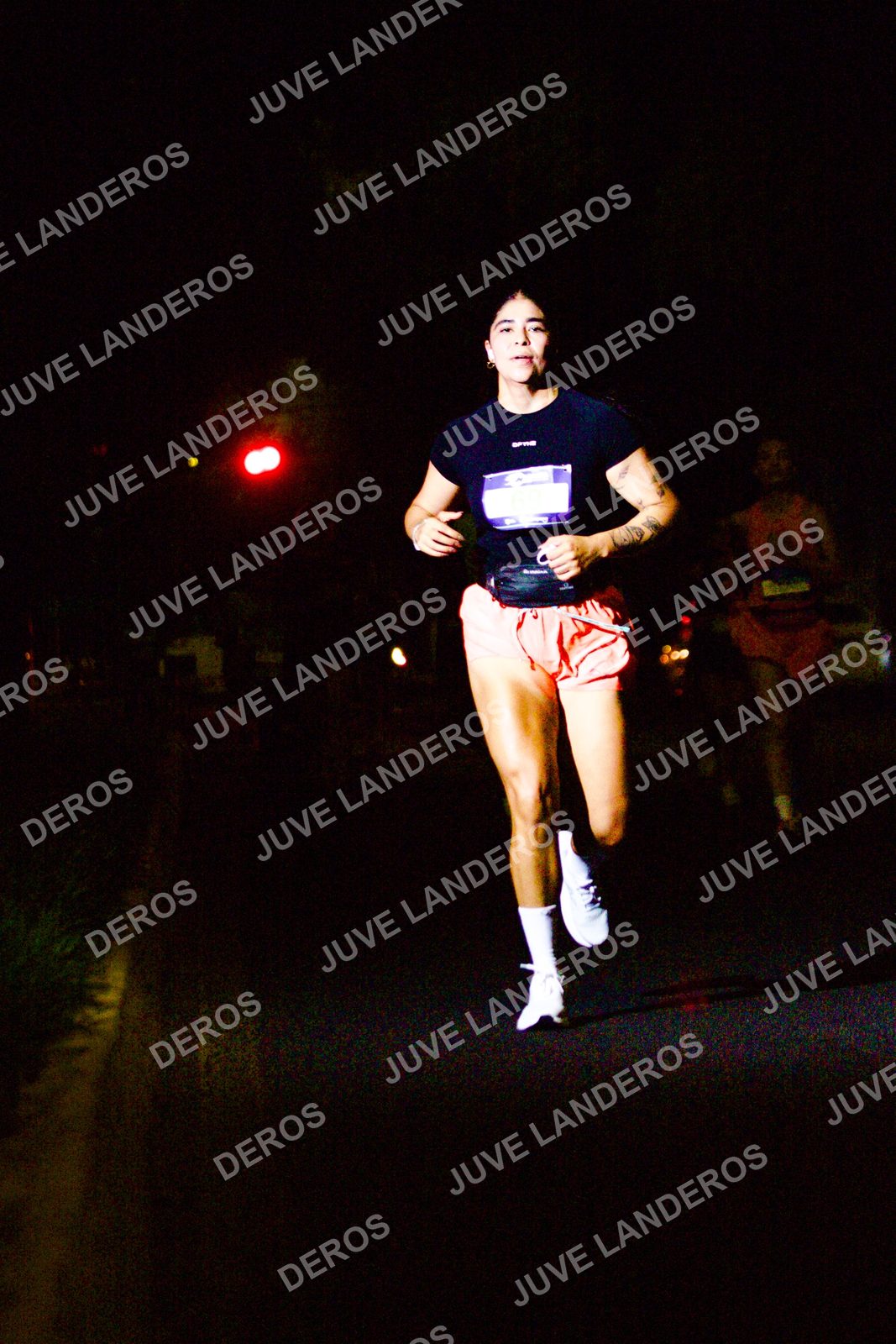 Foto de la Carrera Neón 2026 (Serial Corramos Zapopan) en Parque de las Niñas y los Niños, Blvd. Panamericano 430, Zapopan a las 20:11