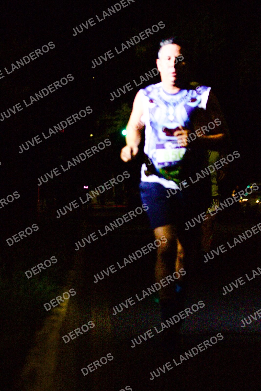 Foto de la Carrera Neón 2026 (Serial Corramos Zapopan) en Parque de las Niñas y los Niños, Blvd. Panamericano 430, Zapopan a las 20:10