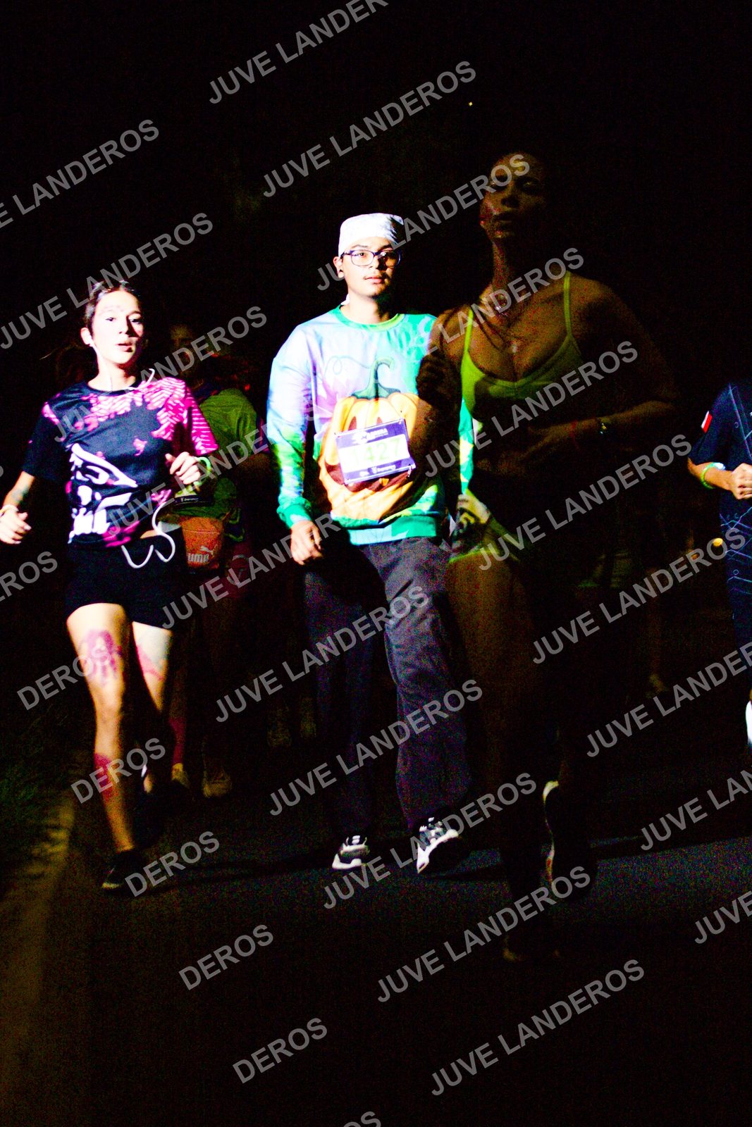Foto de la Carrera Neón 2026 (Serial Corramos Zapopan) en Parque de las Niñas y los Niños, Blvd. Panamericano 430, Zapopan a las 20:13