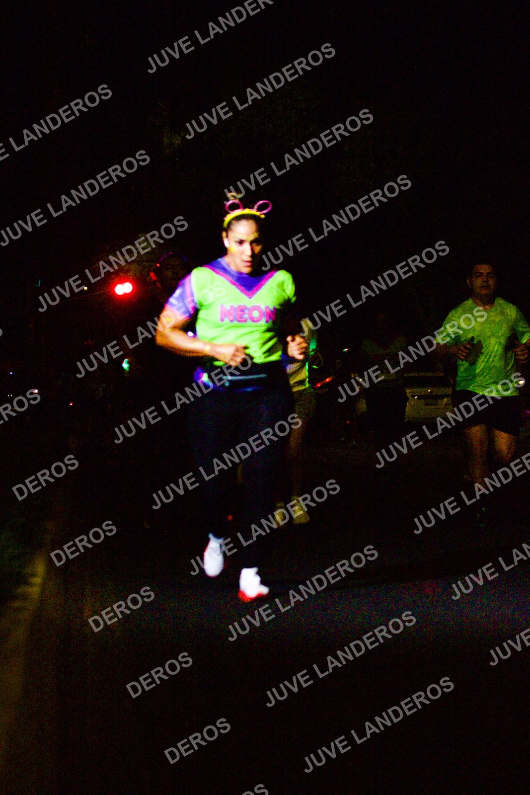 Foto de la Carrera Neón 2026 (Serial Corramos Zapopan) en Parque de las Niñas y los Niños, Blvd. Panamericano 430, Zapopan a las 20:14