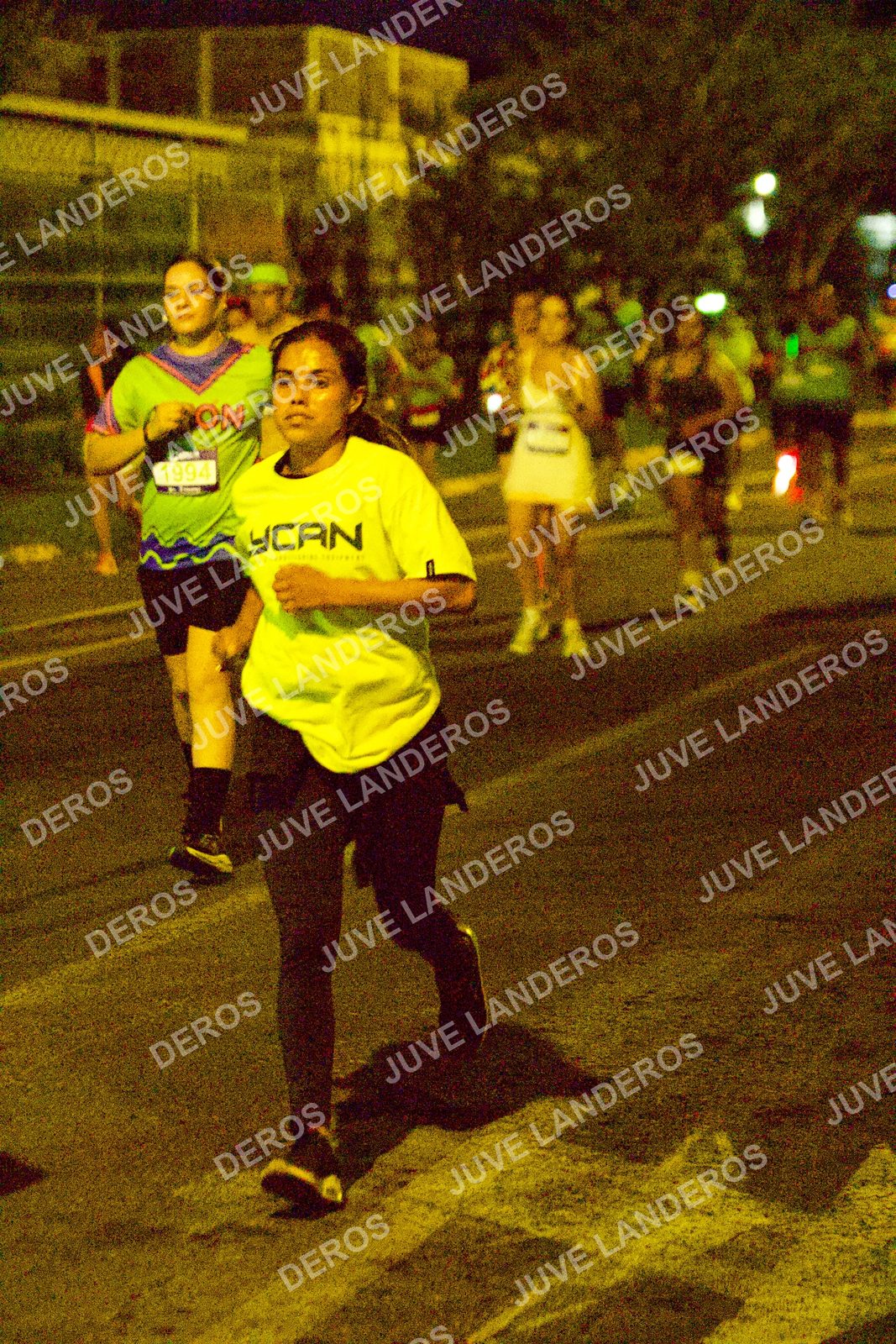 Foto de la Carrera Neón 2026 (Serial Corramos Zapopan) en Parque de las Niñas y los Niños, Blvd. Panamericano 430, Zapopan a las 20:26 · dorsal 1994