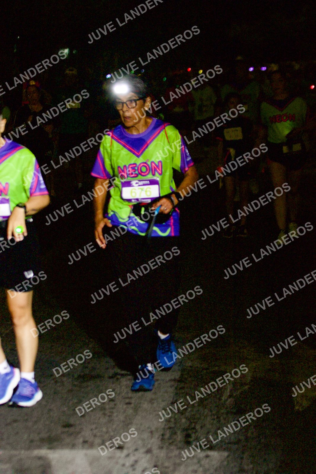Foto de la Carrera Neón 2026 (Serial Corramos Zapopan) en Parque de las Niñas y los Niños, Blvd. Panamericano 430, Zapopan a las 20:32 · dorsal 676