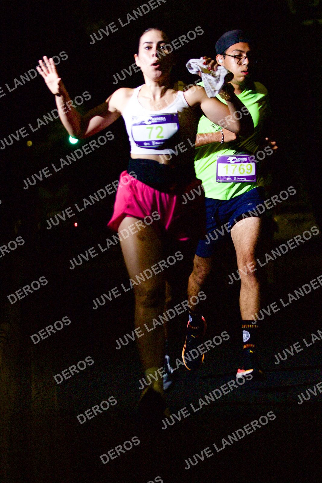 Foto de la Carrera Neón 2026 (Serial Corramos Zapopan) en Parque de las Niñas y los Niños, Blvd. Panamericano 430, Zapopan a las 20:12 · dorsal 72, 1769