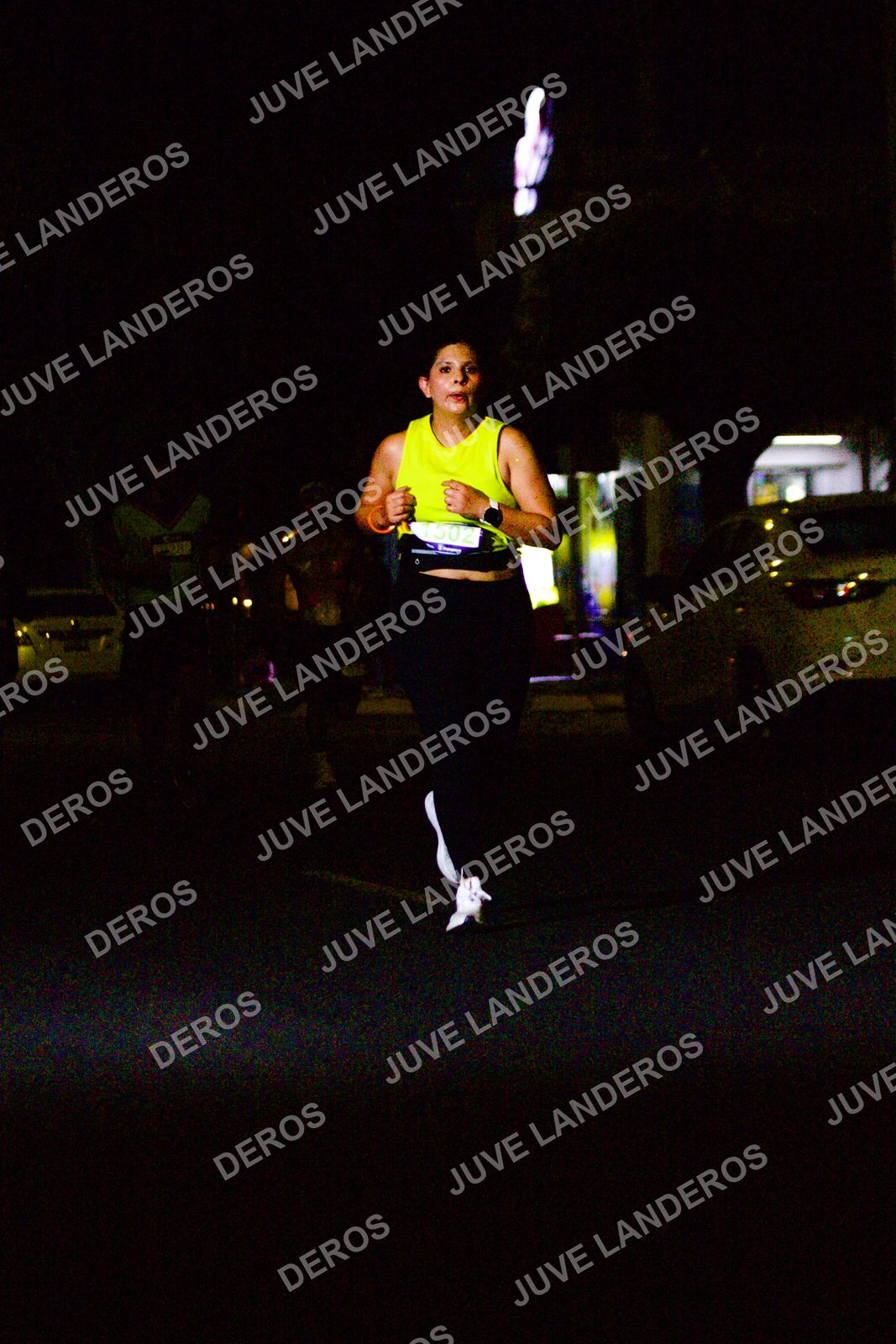 Foto de la Carrera Neón 2026 (Serial Corramos Zapopan) en Parque de las Niñas y los Niños, Blvd. Panamericano 430, Zapopan a las 20:13 · dorsal 502