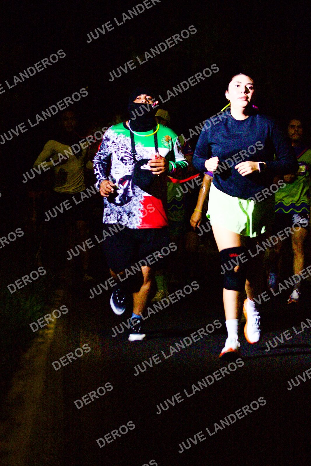 Foto de la Carrera Neón 2026 (Serial Corramos Zapopan) en Parque de las Niñas y los Niños, Blvd. Panamericano 430, Zapopan a las 20:16