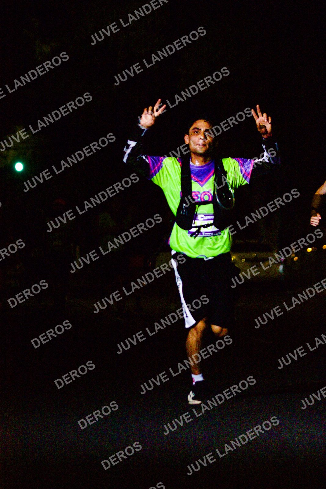 Foto de la Carrera Neón 2026 (Serial Corramos Zapopan) en Parque de las Niñas y los Niños, Blvd. Panamericano 430, Zapopan a las 20:08