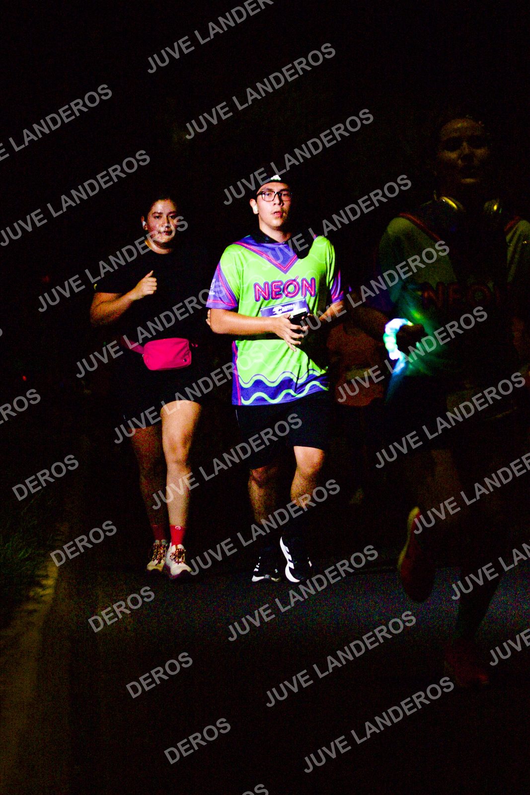 Foto de la Carrera Neón 2026 (Serial Corramos Zapopan) en Parque de las Niñas y los Niños, Blvd. Panamericano 430, Zapopan a las 20:13