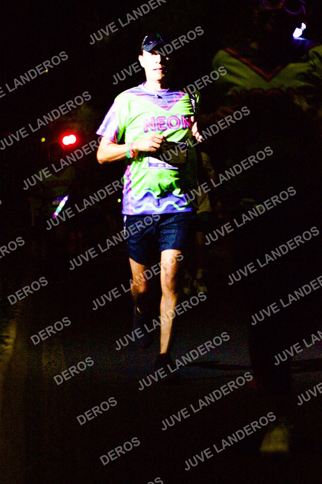 Foto de la Carrera Neón 2026 (Serial Corramos Zapopan) en Parque de las Niñas y los Niños, Blvd. Panamericano 430, Zapopan a las 20:15
