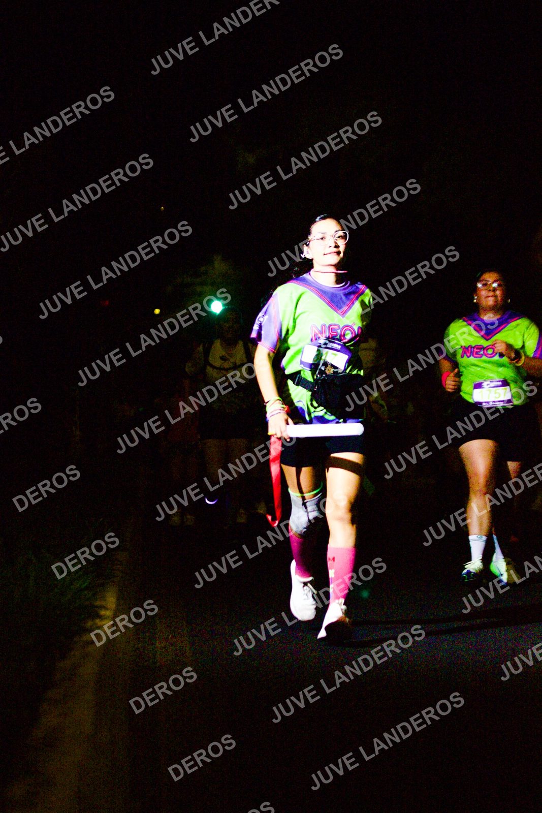 Foto de la Carrera Neón 2026 (Serial Corramos Zapopan) en Parque de las Niñas y los Niños, Blvd. Panamericano 430, Zapopan a las 20:19 · dorsal 1757