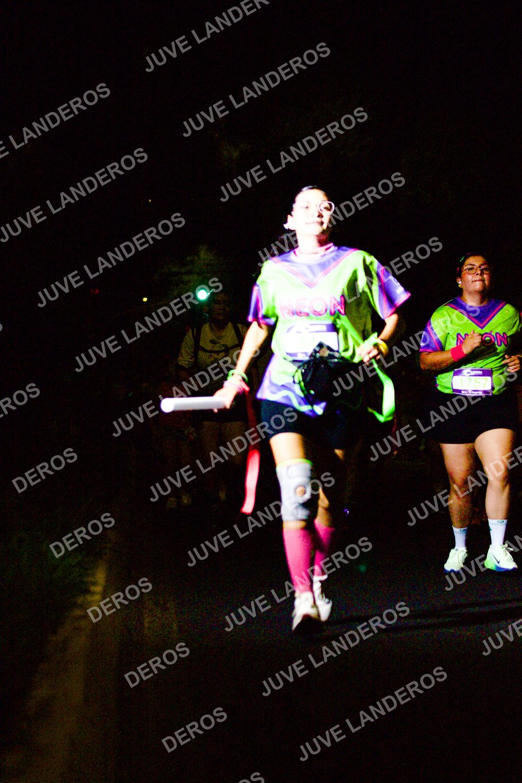 Foto de la Carrera Neón 2026 (Serial Corramos Zapopan) en Parque de las Niñas y los Niños, Blvd. Panamericano 430, Zapopan a las 20:19 · dorsal 1757