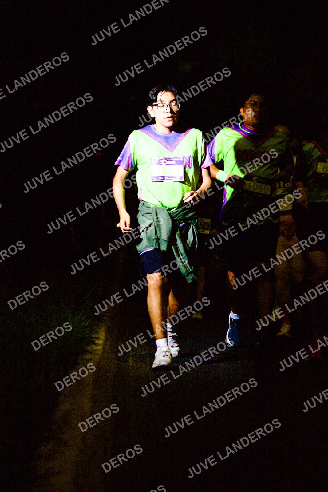 Foto de la Carrera Neón 2026 (Serial Corramos Zapopan) en Parque de las Niñas y los Niños, Blvd. Panamericano 430, Zapopan a las 20:15