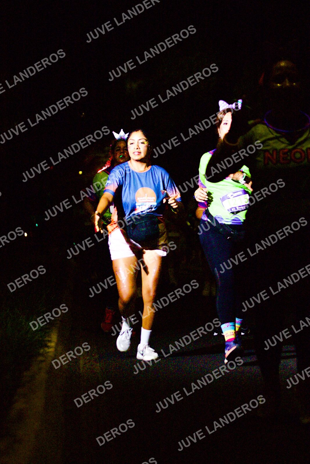 Foto de la Carrera Neón 2026 (Serial Corramos Zapopan) en Parque de las Niñas y los Niños, Blvd. Panamericano 430, Zapopan a las 20:20