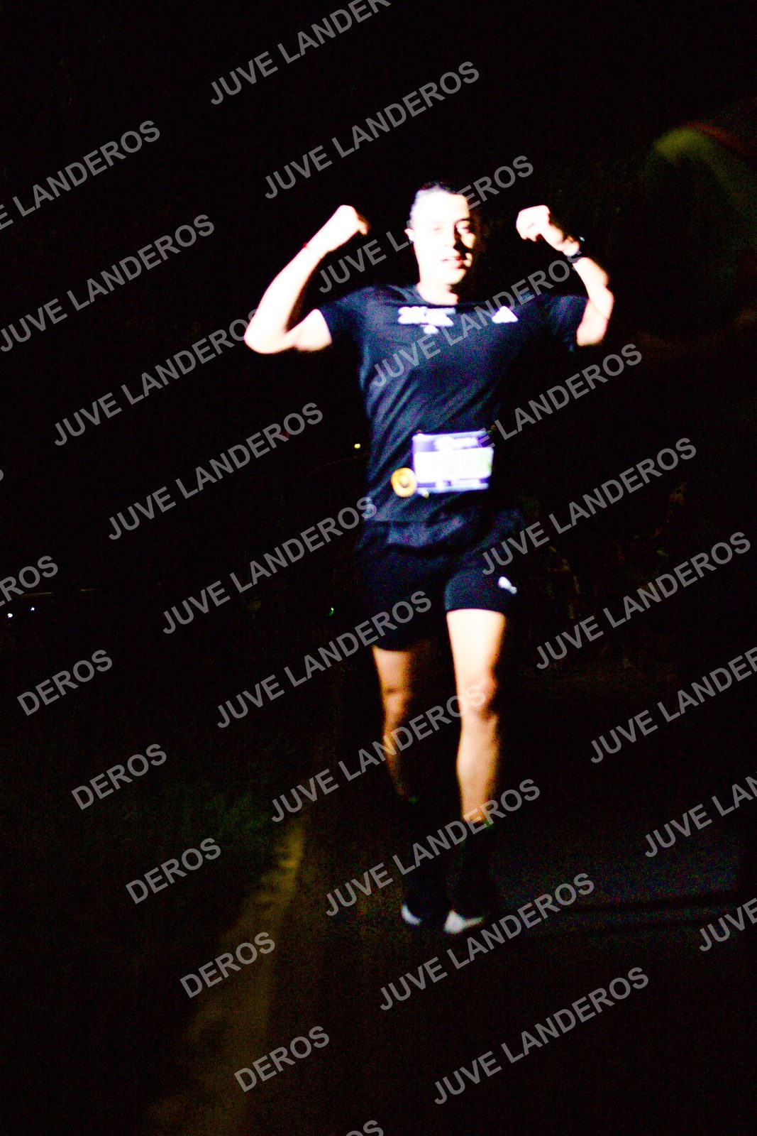 Foto de la Carrera Neón 2026 (Serial Corramos Zapopan) en Parque de las Niñas y los Niños, Blvd. Panamericano 430, Zapopan a las 20:14