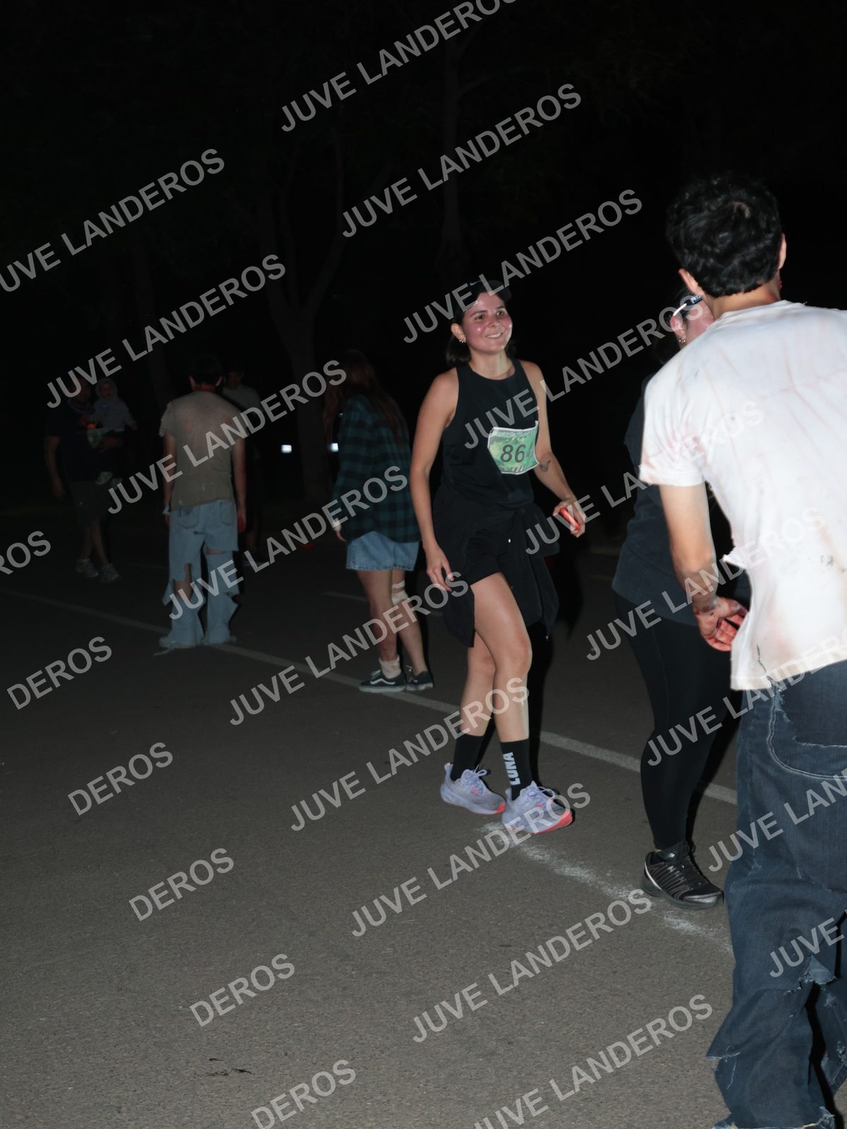 Foto de la Carrera Nocturna de Zombies Parque Metropolitano 2026 en Parque Metropolitano de Guadalajara, Zapopan, Jalisco a las 21:04 · dorsal 86