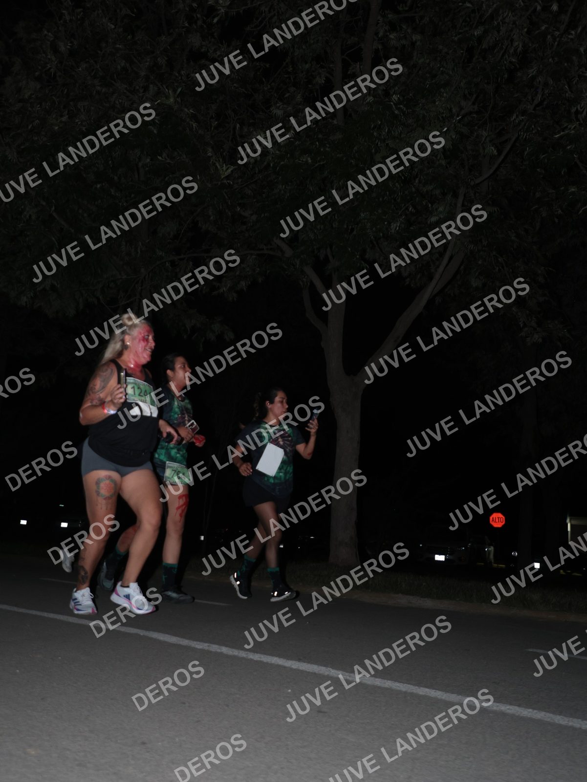 Foto de la Carrera Nocturna de Zombies Parque Metropolitano 2026 en Parque Metropolitano de Guadalajara, Zapopan, Jalisco a las 20:51 · dorsal 754, 1241