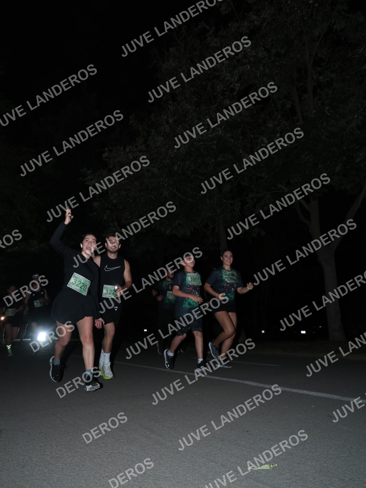 Foto de la Carrera Nocturna de Zombies Parque Metropolitano 2026 en Parque Metropolitano de Guadalajara, Zapopan, Jalisco a las 20:52 · dorsal 3220, 1901