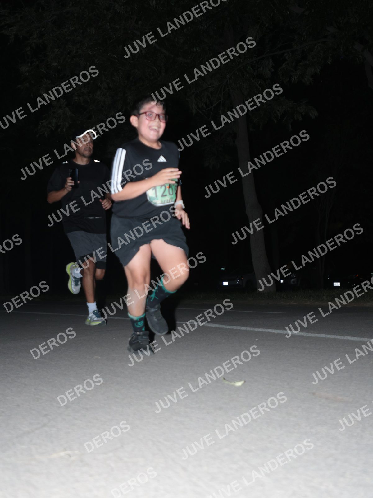 Foto de la Carrera Nocturna de Zombies Parque Metropolitano 2026 en Parque Metropolitano de Guadalajara, Zapopan, Jalisco a las 21:08