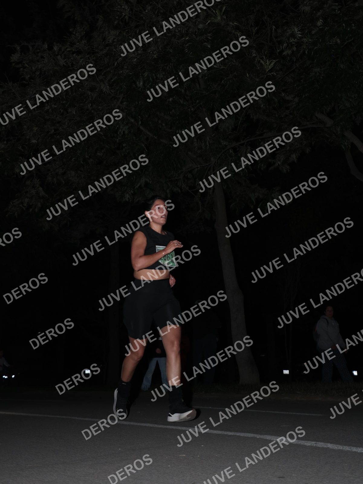 Foto de la Carrera Nocturna de Zombies Parque Metropolitano 2026 en Parque Metropolitano de Guadalajara, Zapopan, Jalisco a las 20:47 · dorsal 63