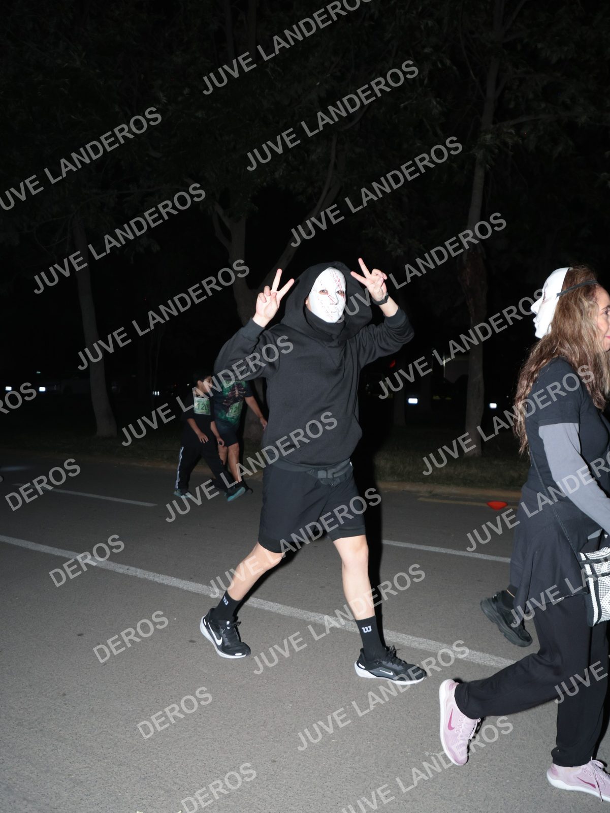 Foto de la Carrera Nocturna de Zombies Parque Metropolitano 2026 en Parque Metropolitano de Guadalajara, Zapopan, Jalisco a las 21:05 · dorsal 12