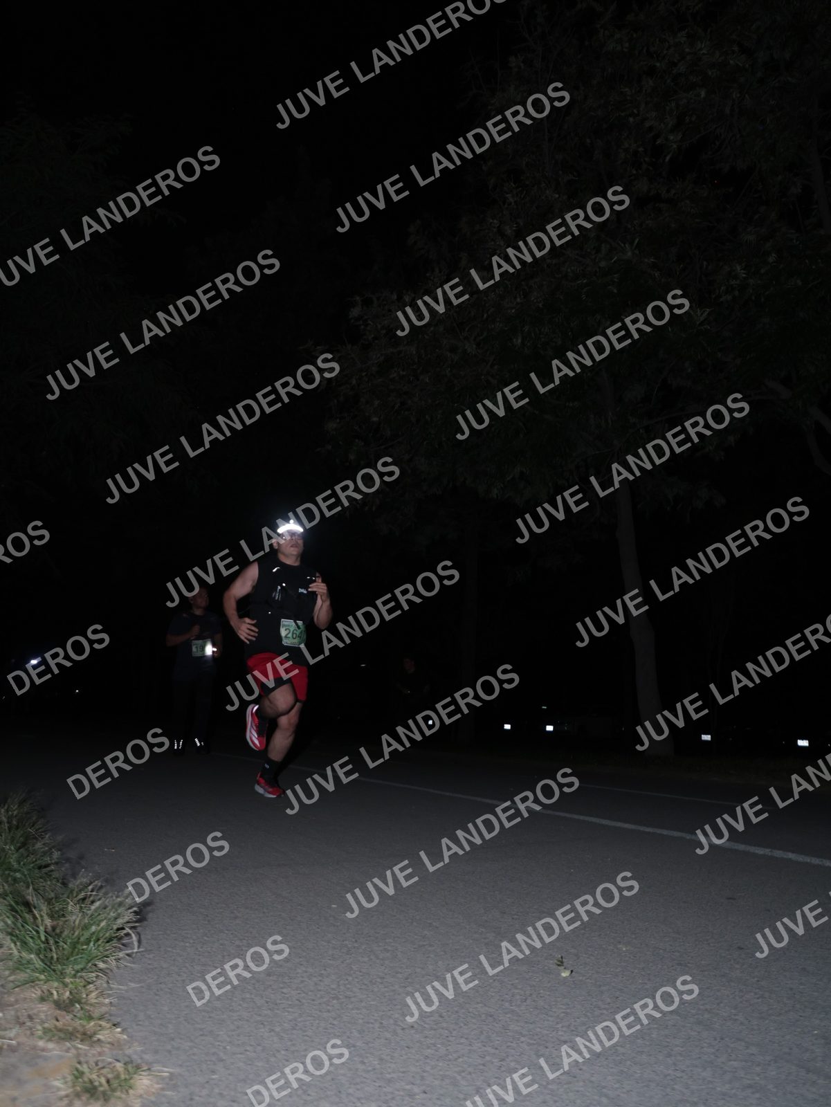 Foto de la Carrera Nocturna de Zombies Parque Metropolitano 2026 en Parque Metropolitano de Guadalajara, Zapopan, Jalisco a las 20:39 · dorsal 264