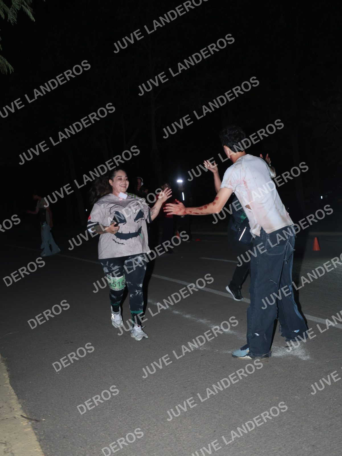 Foto de la Carrera Nocturna de Zombies Parque Metropolitano 2026 en Parque Metropolitano de Guadalajara, Zapopan, Jalisco a las 21:03 · dorsal 2516