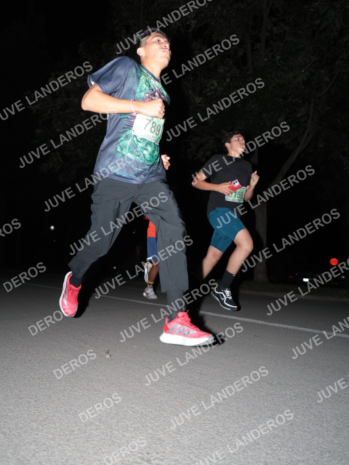 Foto de la Carrera Nocturna de Zombies Parque Metropolitano 2026 en Parque Metropolitano de Guadalajara, Zapopan, Jalisco a las 20:35 · dorsal 789, 156