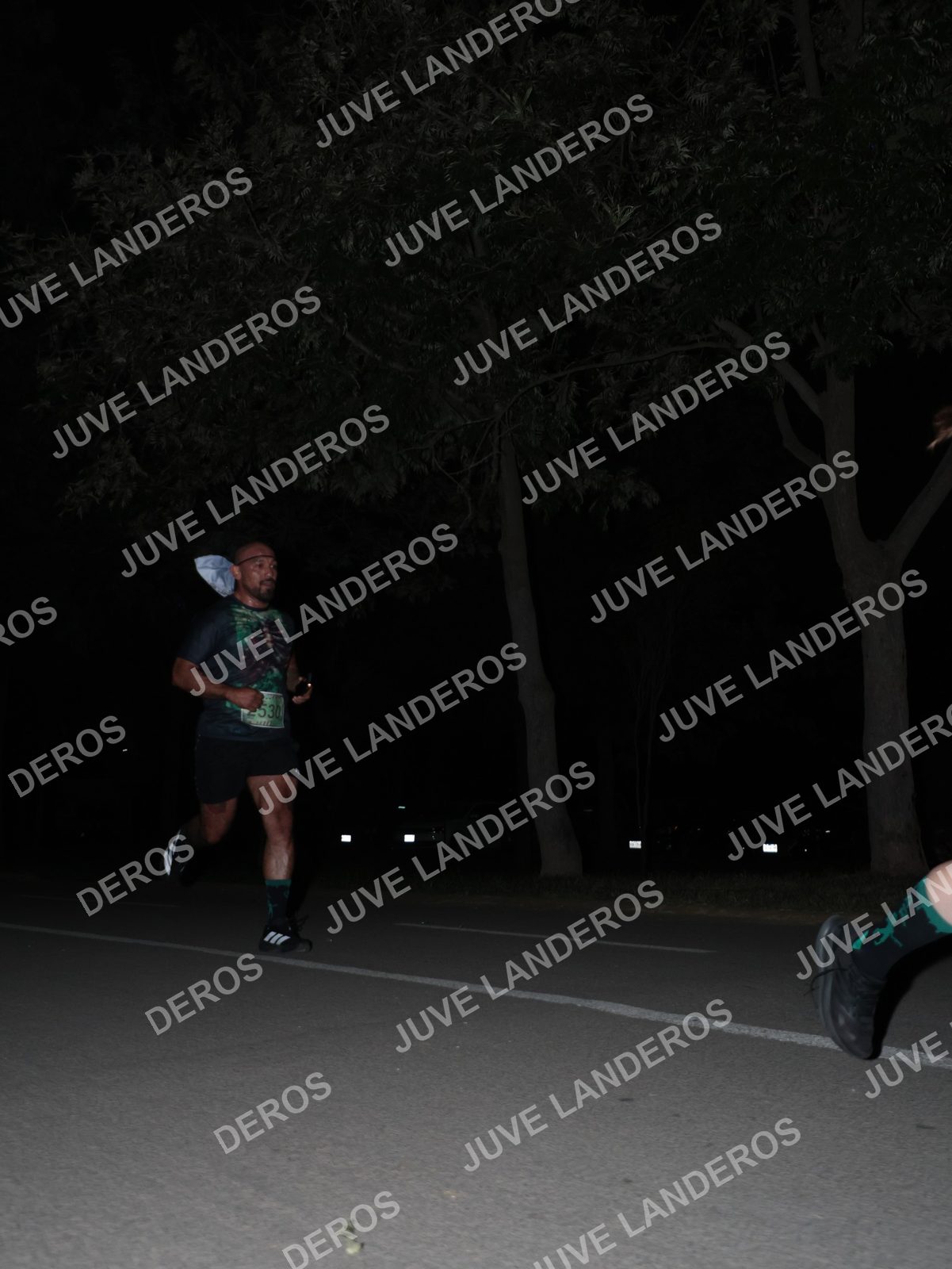 Foto de la Carrera Nocturna de Zombies Parque Metropolitano 2026 en Parque Metropolitano de Guadalajara, Zapopan, Jalisco a las 20:43 · dorsal 530