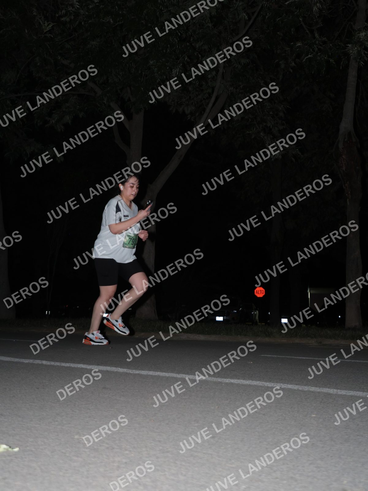 Foto de la Carrera Nocturna de Zombies Parque Metropolitano 2026 en Parque Metropolitano de Guadalajara, Zapopan, Jalisco a las 20:56 · dorsal 79