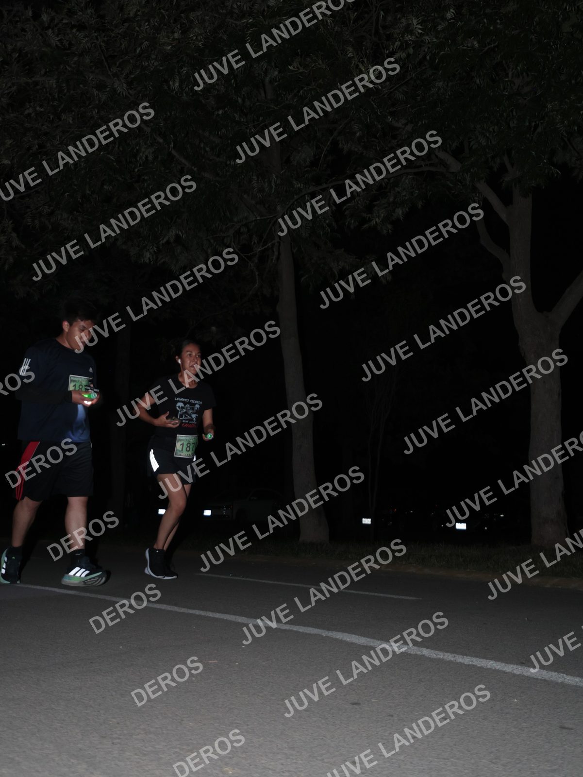 Foto de la Carrera Nocturna de Zombies Parque Metropolitano 2026 en Parque Metropolitano de Guadalajara, Zapopan, Jalisco a las 20:44 · dorsal 187