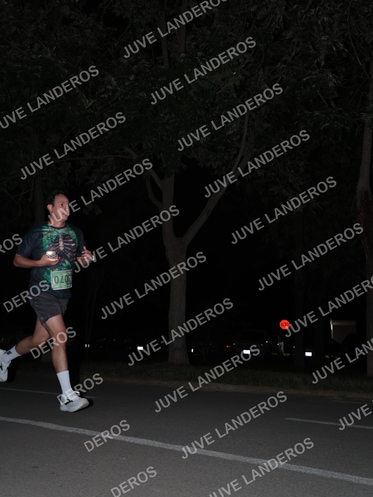 Foto de la Carrera Nocturna de Zombies Parque Metropolitano 2026 en Parque Metropolitano de Guadalajara, Zapopan, Jalisco a las 20:40 · dorsal 3070