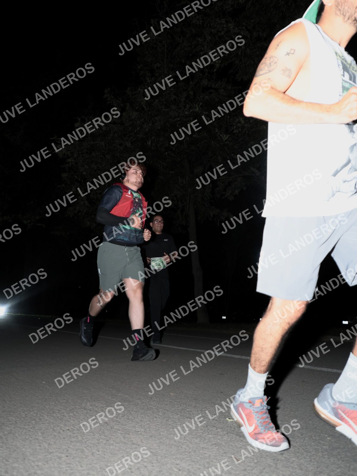 Foto de la Carrera Nocturna de Zombies Parque Metropolitano 2026 en Parque Metropolitano de Guadalajara, Zapopan, Jalisco a las 20:47 · dorsal 821