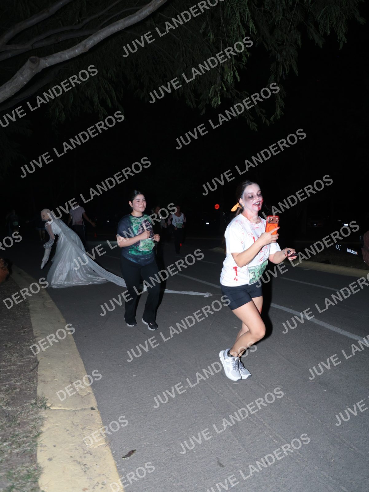 Foto de la Carrera Nocturna de Zombies Parque Metropolitano 2026 en Parque Metropolitano de Guadalajara, Zapopan, Jalisco a las 20:58 · dorsal 773