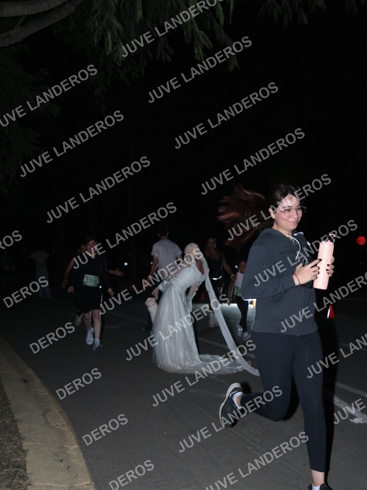 Foto de la Carrera Nocturna de Zombies Parque Metropolitano 2026 en Parque Metropolitano de Guadalajara, Zapopan, Jalisco a las 20:59 · dorsal 1316