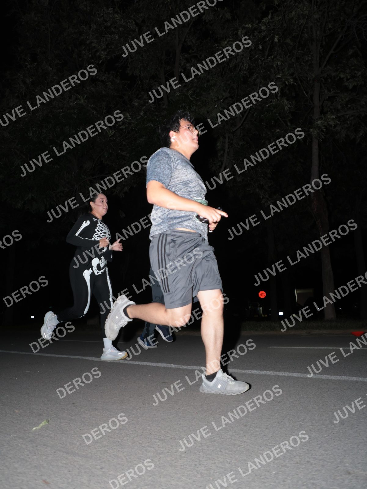 Foto de la Carrera Nocturna de Zombies Parque Metropolitano 2026 en Parque Metropolitano de Guadalajara, Zapopan, Jalisco a las 20:45