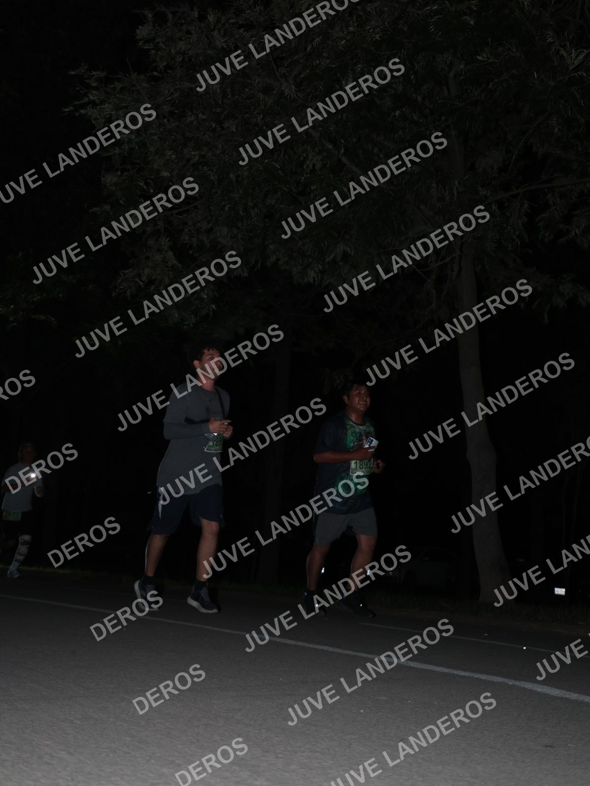 Foto de la Carrera Nocturna de Zombies Parque Metropolitano 2026 en Parque Metropolitano de Guadalajara, Zapopan, Jalisco a las 20:54 · dorsal 892