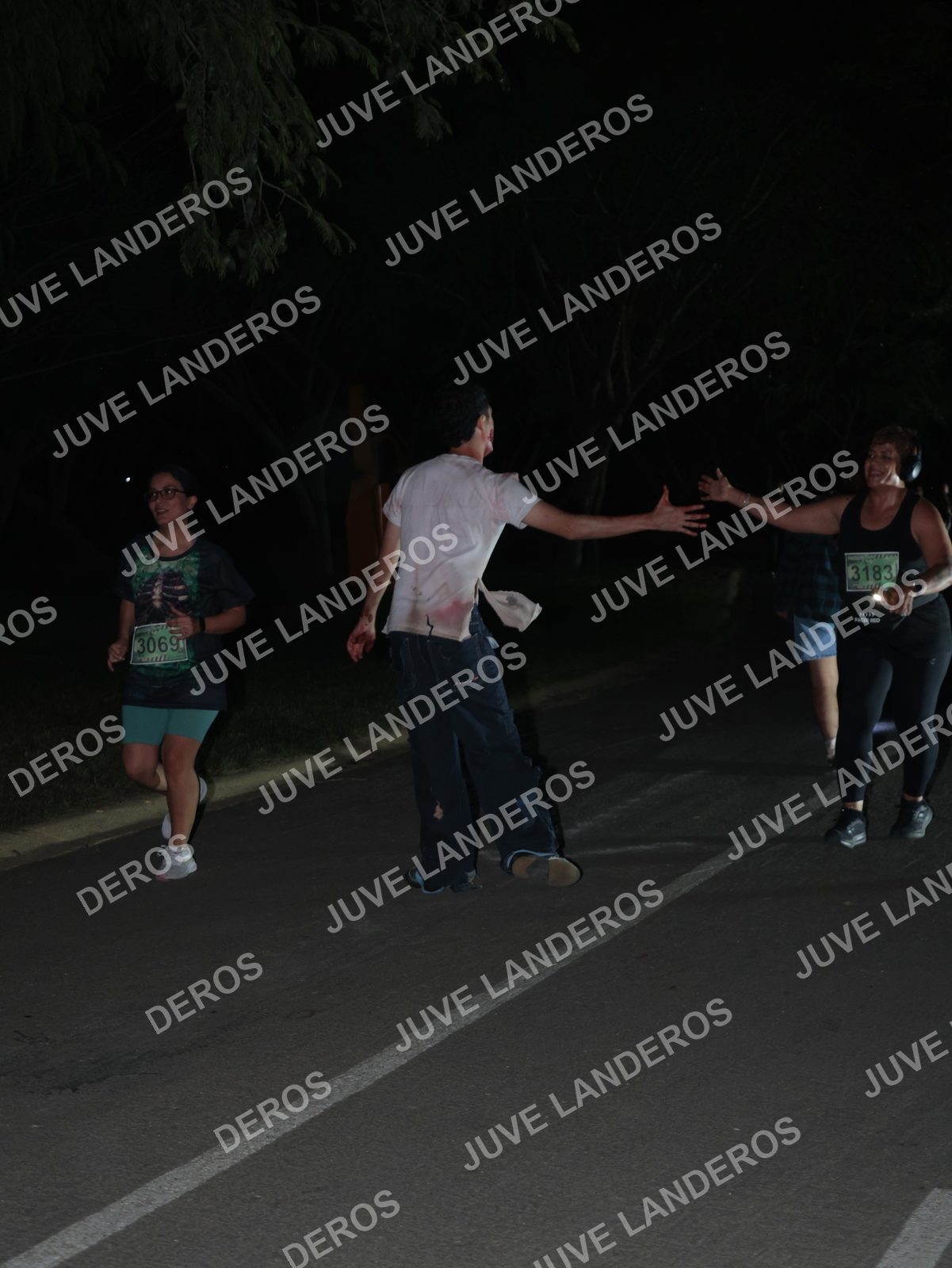 Foto de la Carrera Nocturna de Zombies Parque Metropolitano 2026 en Parque Metropolitano de Guadalajara, Zapopan, Jalisco a las 21:01 · dorsal 3183, 3069