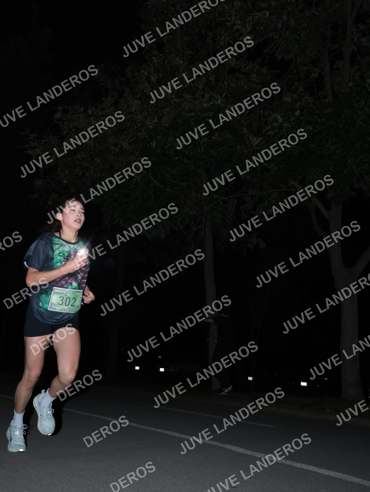Foto de la Carrera Nocturna de Zombies Parque Metropolitano 2026 en Parque Metropolitano de Guadalajara, Zapopan, Jalisco a las 20:38 · dorsal 302