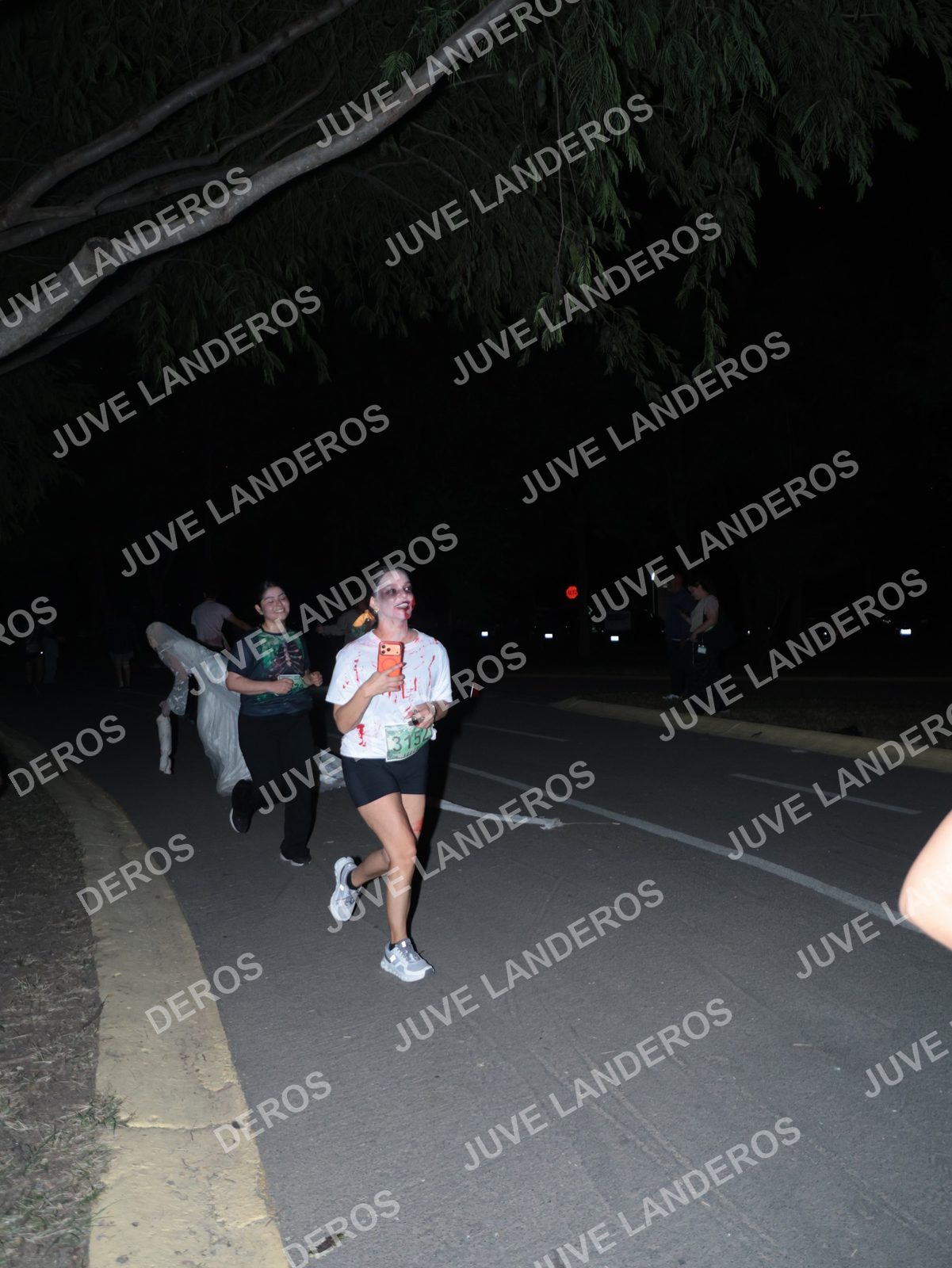 Foto de la Carrera Nocturna de Zombies Parque Metropolitano 2026 en Parque Metropolitano de Guadalajara, Zapopan, Jalisco a las 20:58 · dorsal 3152