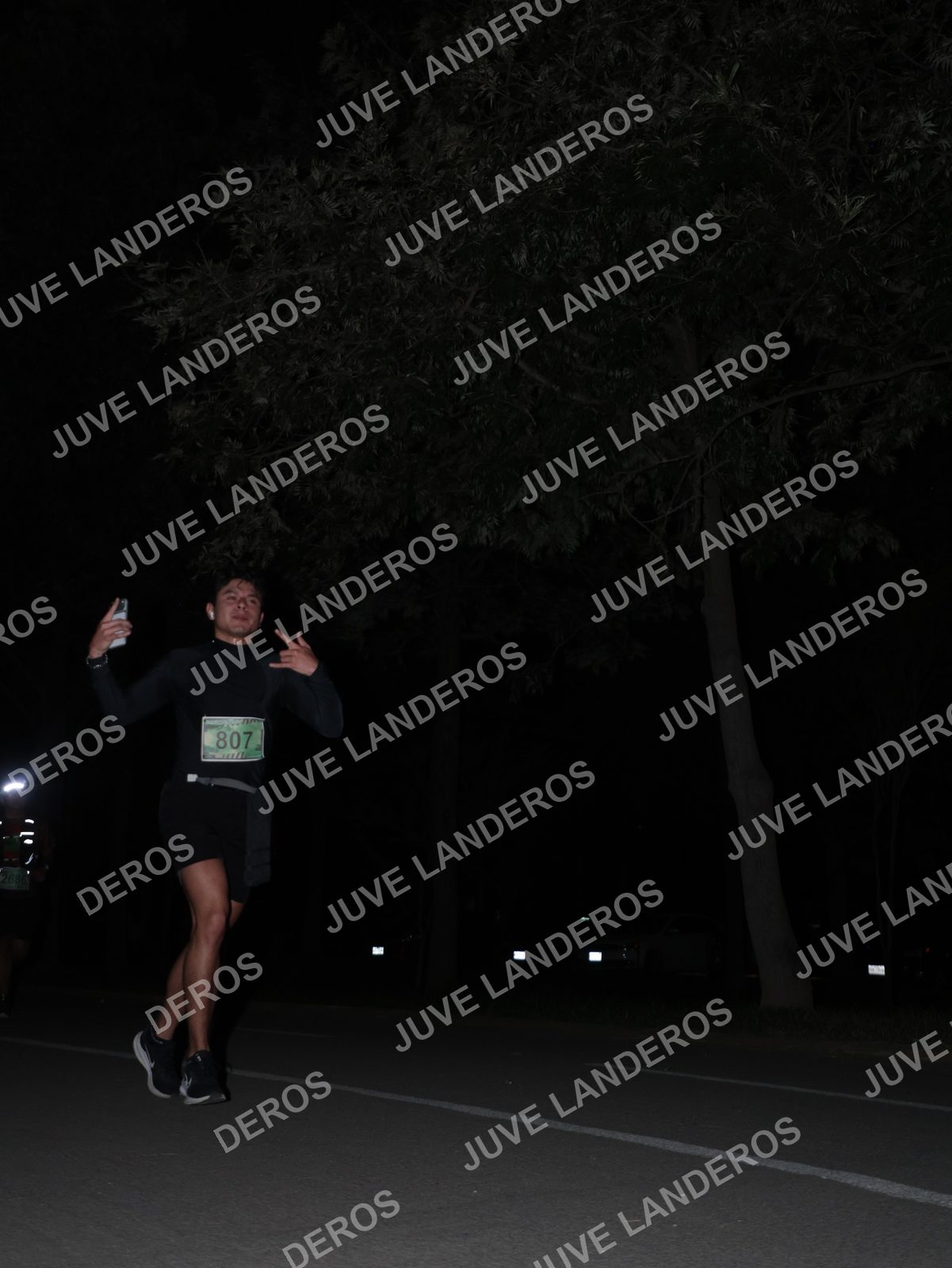 Foto de la Carrera Nocturna de Zombies Parque Metropolitano 2026 en Parque Metropolitano de Guadalajara, Zapopan, Jalisco a las 20:44 · dorsal 807