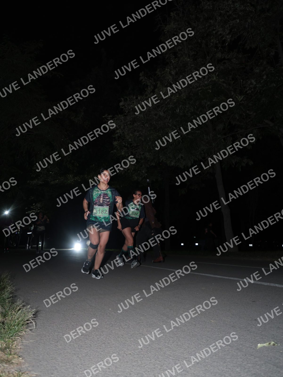Foto de la Carrera Nocturna de Zombies Parque Metropolitano 2026 en Parque Metropolitano de Guadalajara, Zapopan, Jalisco a las 20:46 · dorsal 834, 3182