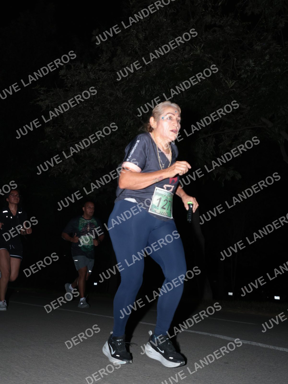 Foto de la Carrera Nocturna de Zombies Parque Metropolitano 2026 en Parque Metropolitano de Guadalajara, Zapopan, Jalisco a las 20:50 · dorsal 2601, 127