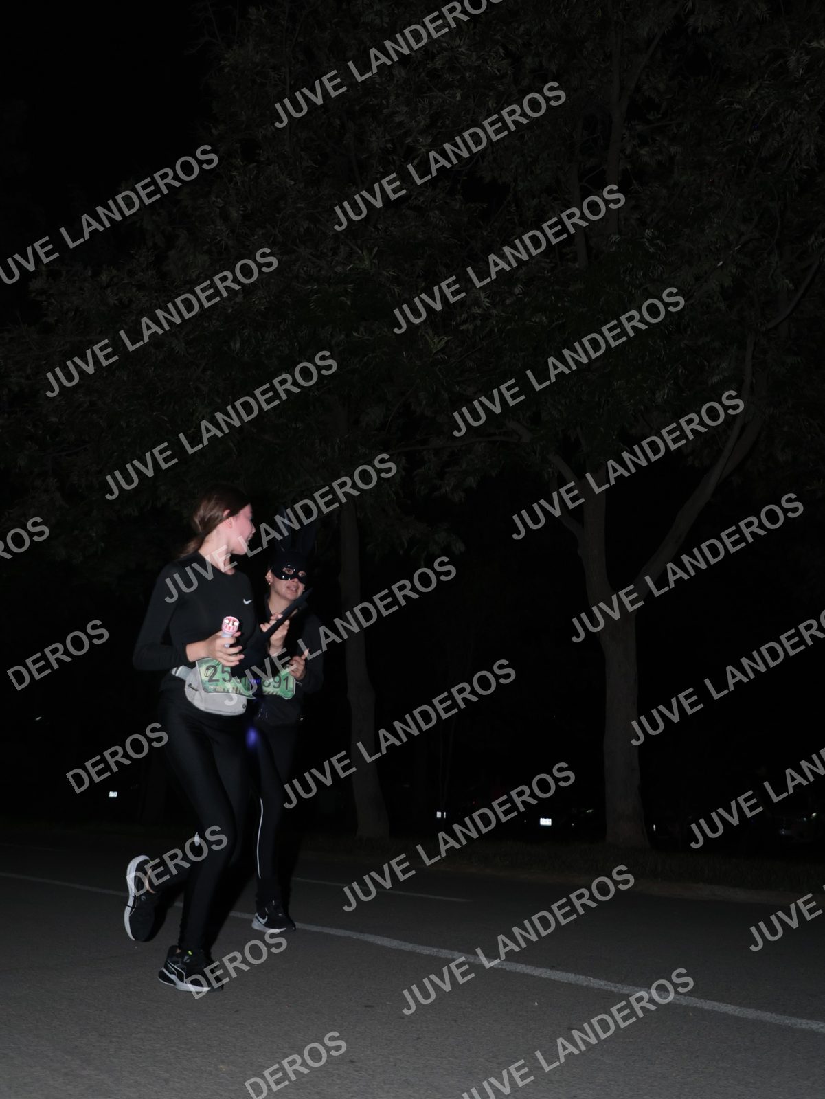 Foto de la Carrera Nocturna de Zombies Parque Metropolitano 2026 en Parque Metropolitano de Guadalajara, Zapopan, Jalisco a las 20:46 · dorsal 25, 891