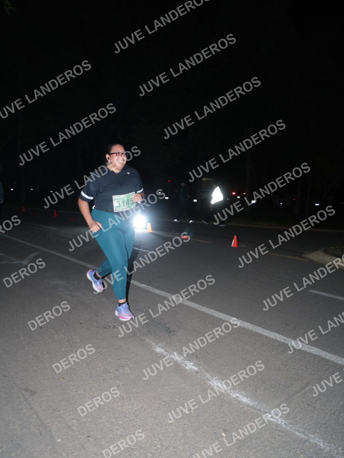 Foto de la Carrera Nocturna de Zombies Parque Metropolitano 2026 en Parque Metropolitano de Guadalajara, Zapopan, Jalisco a las 21:04 · dorsal 3145