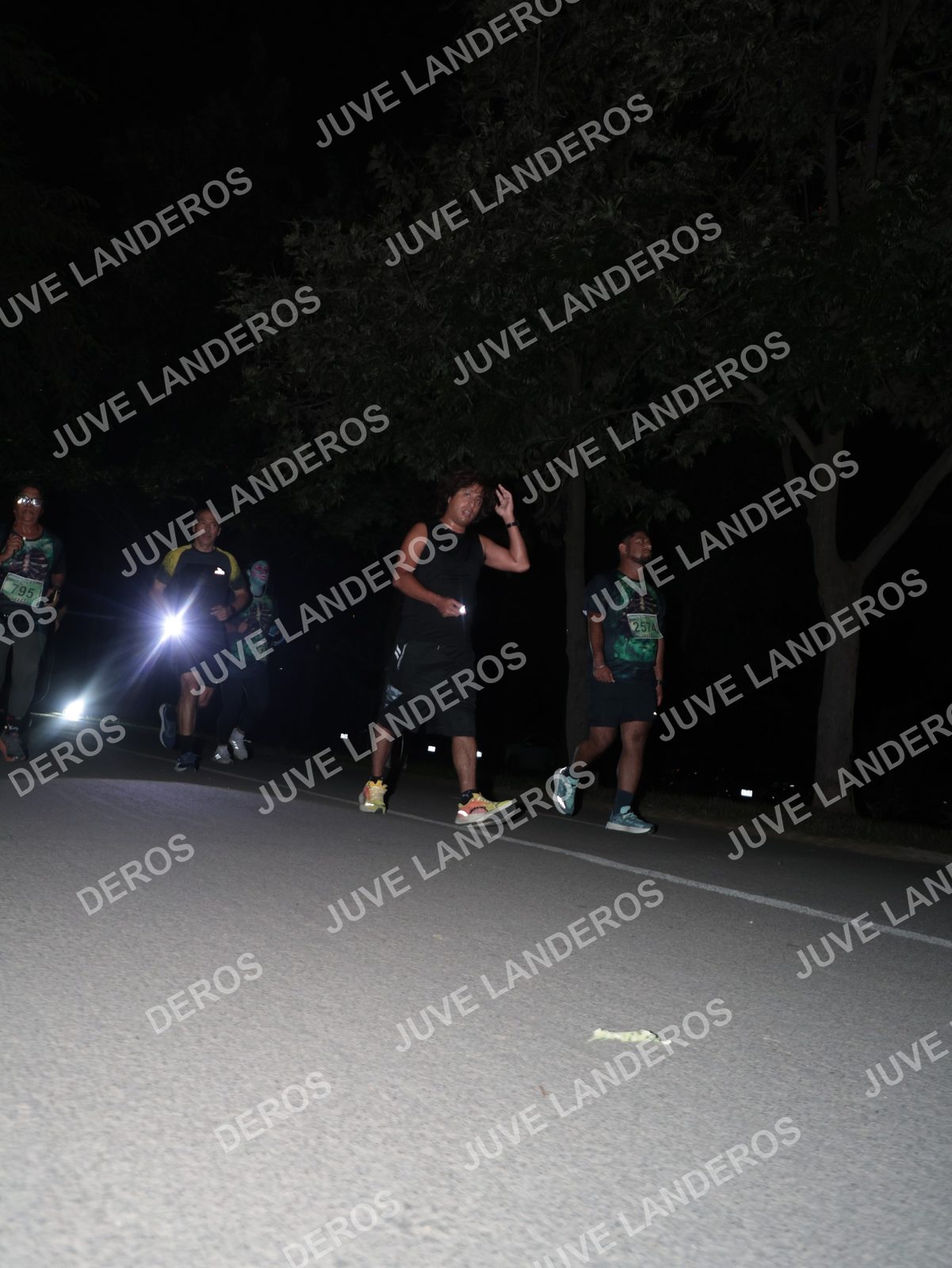 Foto de la Carrera Nocturna de Zombies Parque Metropolitano 2026 en Parque Metropolitano de Guadalajara, Zapopan, Jalisco a las 20:56 · dorsal 2574, 795