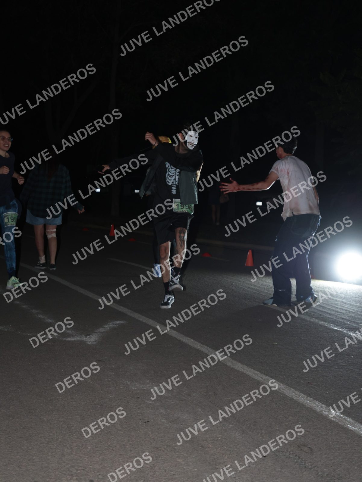 Foto de la Carrera Nocturna de Zombies Parque Metropolitano 2026 en Parque Metropolitano de Guadalajara, Zapopan, Jalisco a las 21:04 · dorsal 1996
