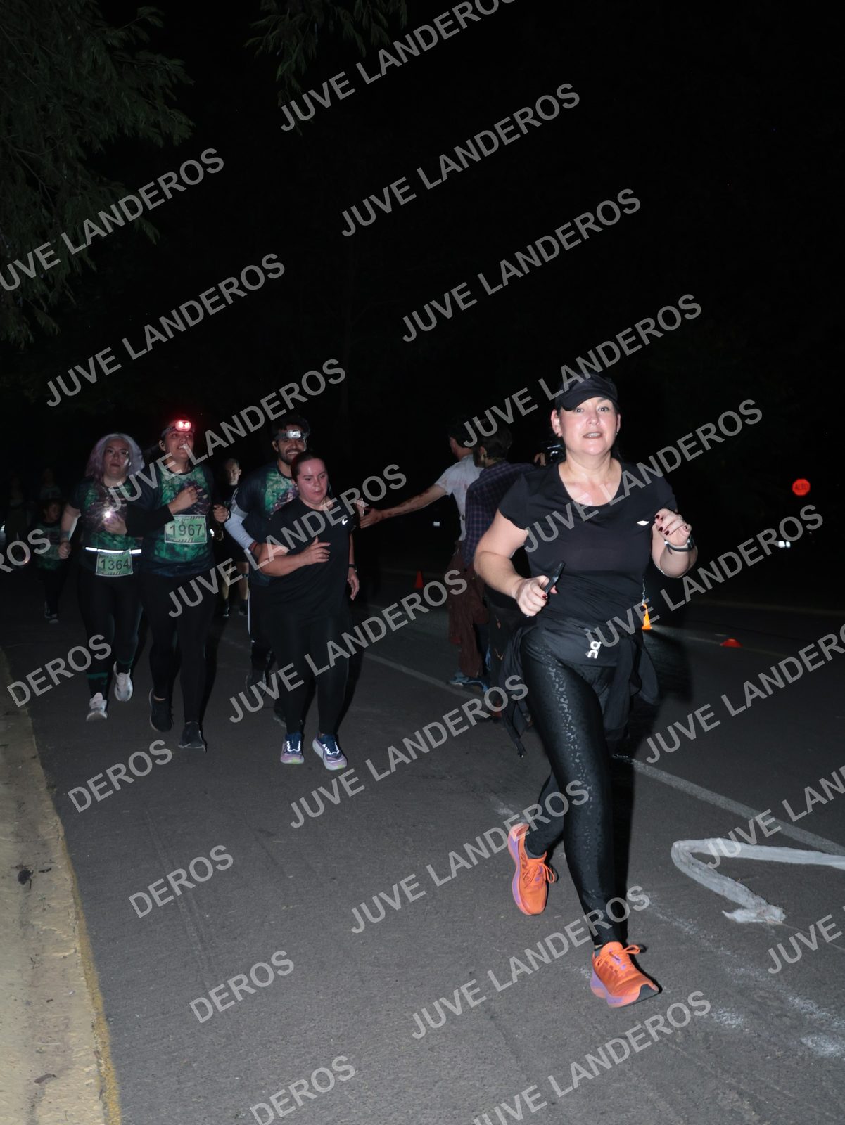 Foto de la Carrera Nocturna de Zombies Parque Metropolitano 2026 en Parque Metropolitano de Guadalajara, Zapopan, Jalisco a las 20:59 · dorsal 1364, 1967